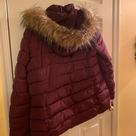Tommy Hilfiger Coat with faux fur Hood - Picture 3 of 3